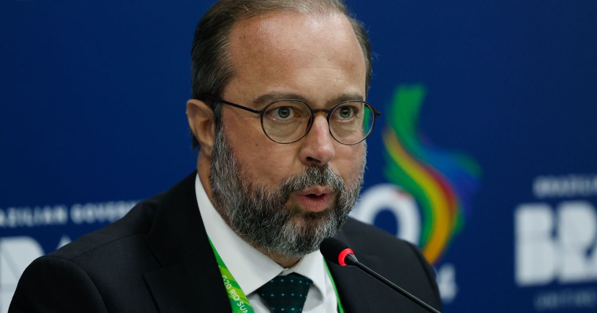 Silveira-Pede-Reducao-Nas-Tarifas-De-Gas-Natural-E-Cita-Papel-Da-Petrobras